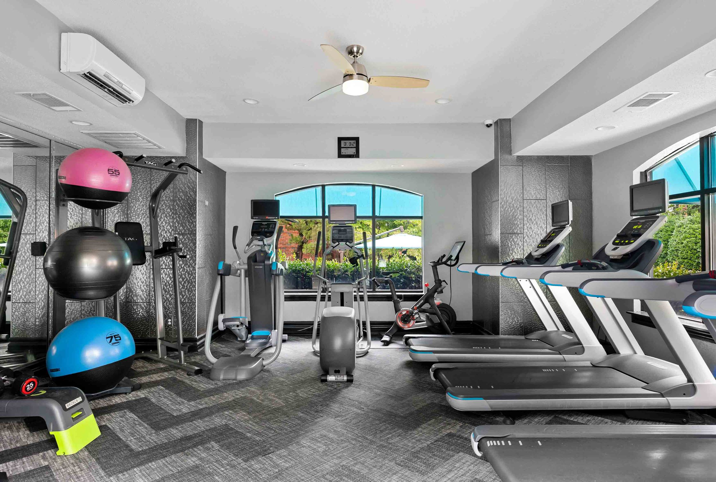 Tim_Furlong_Jr._-_NTS_-_The_Grove_Nashville_Interiors_2022_(5_of_6).jpg