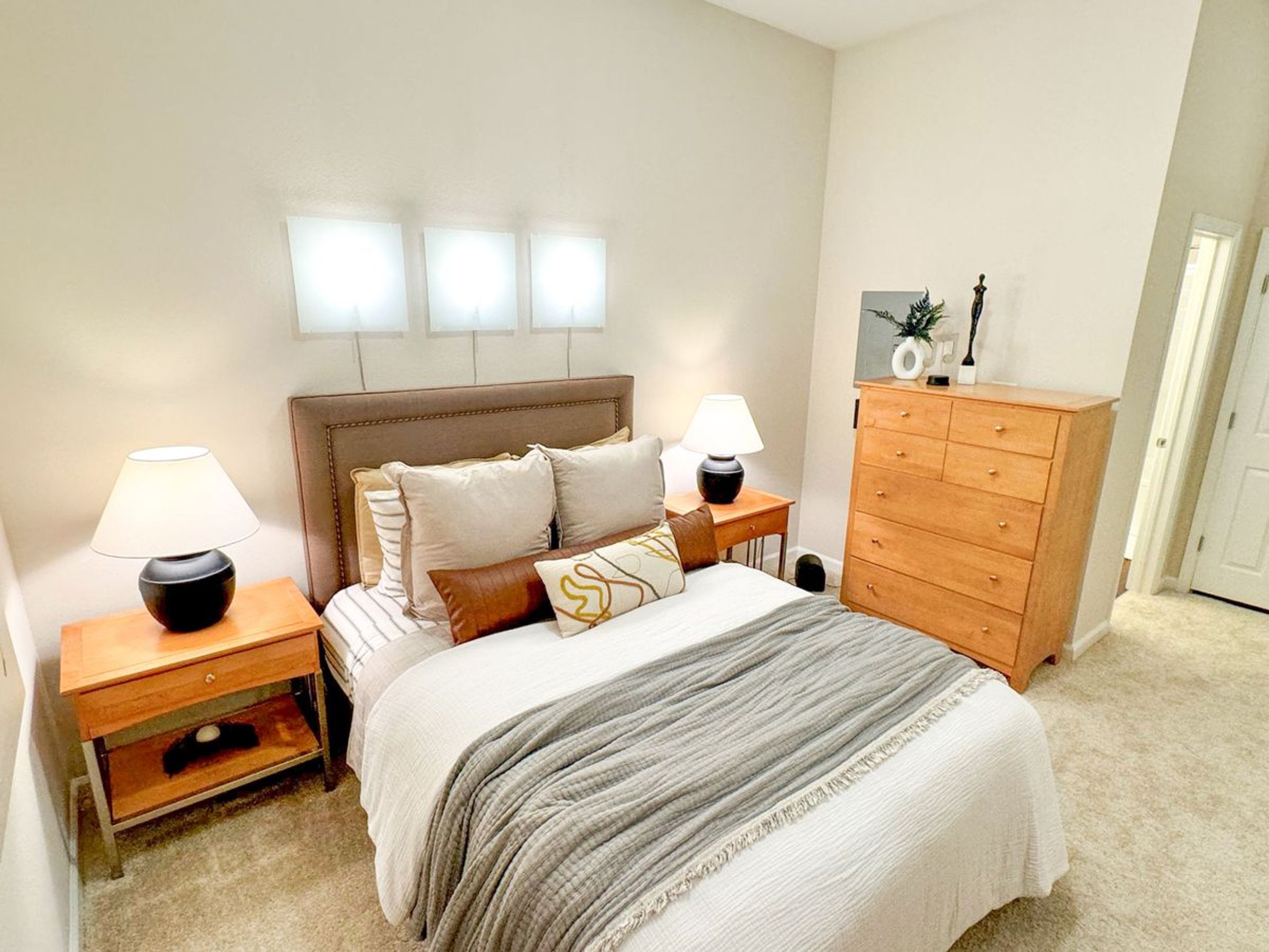Model Bedroom