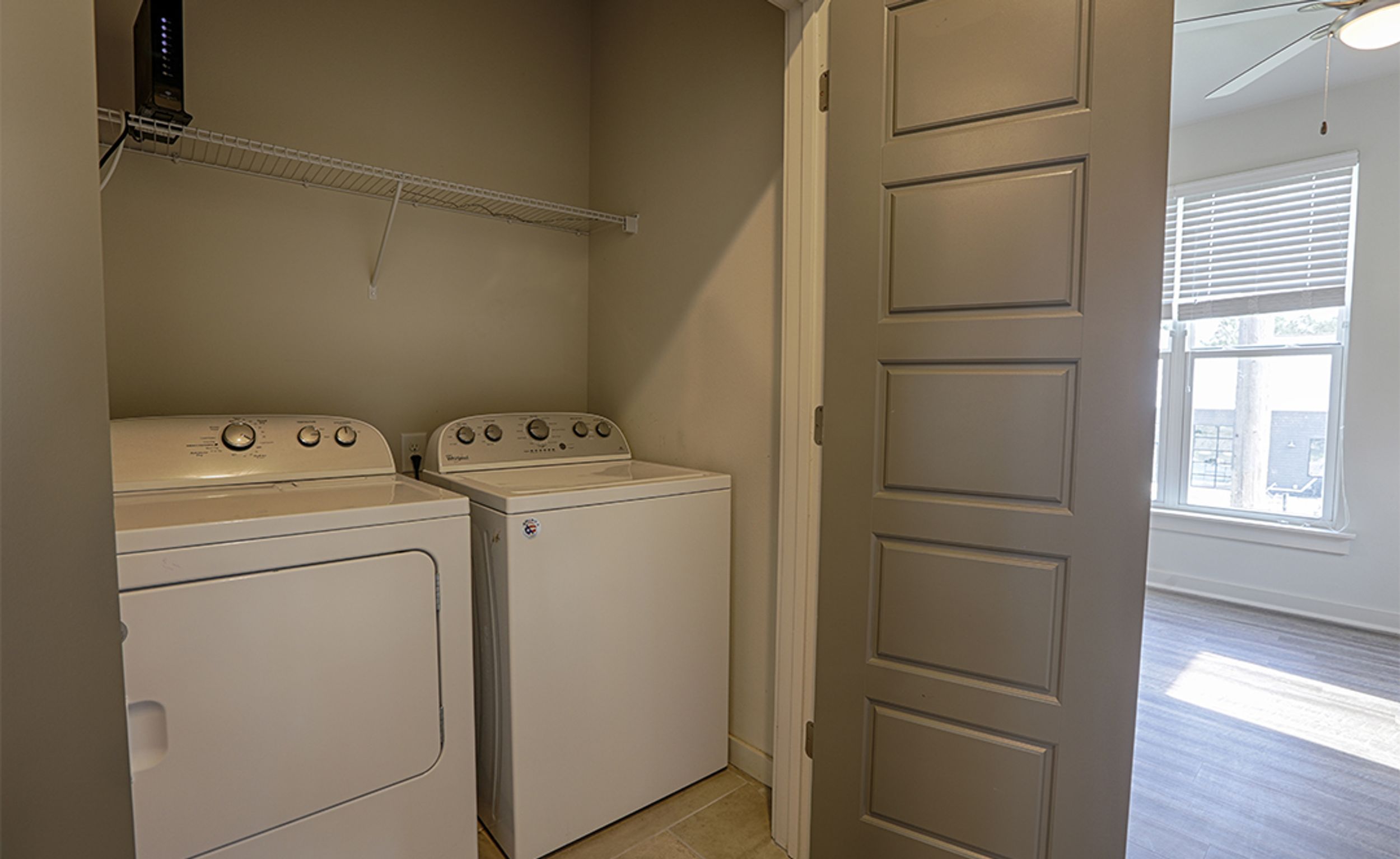 5x5 Highlands washer and dryer