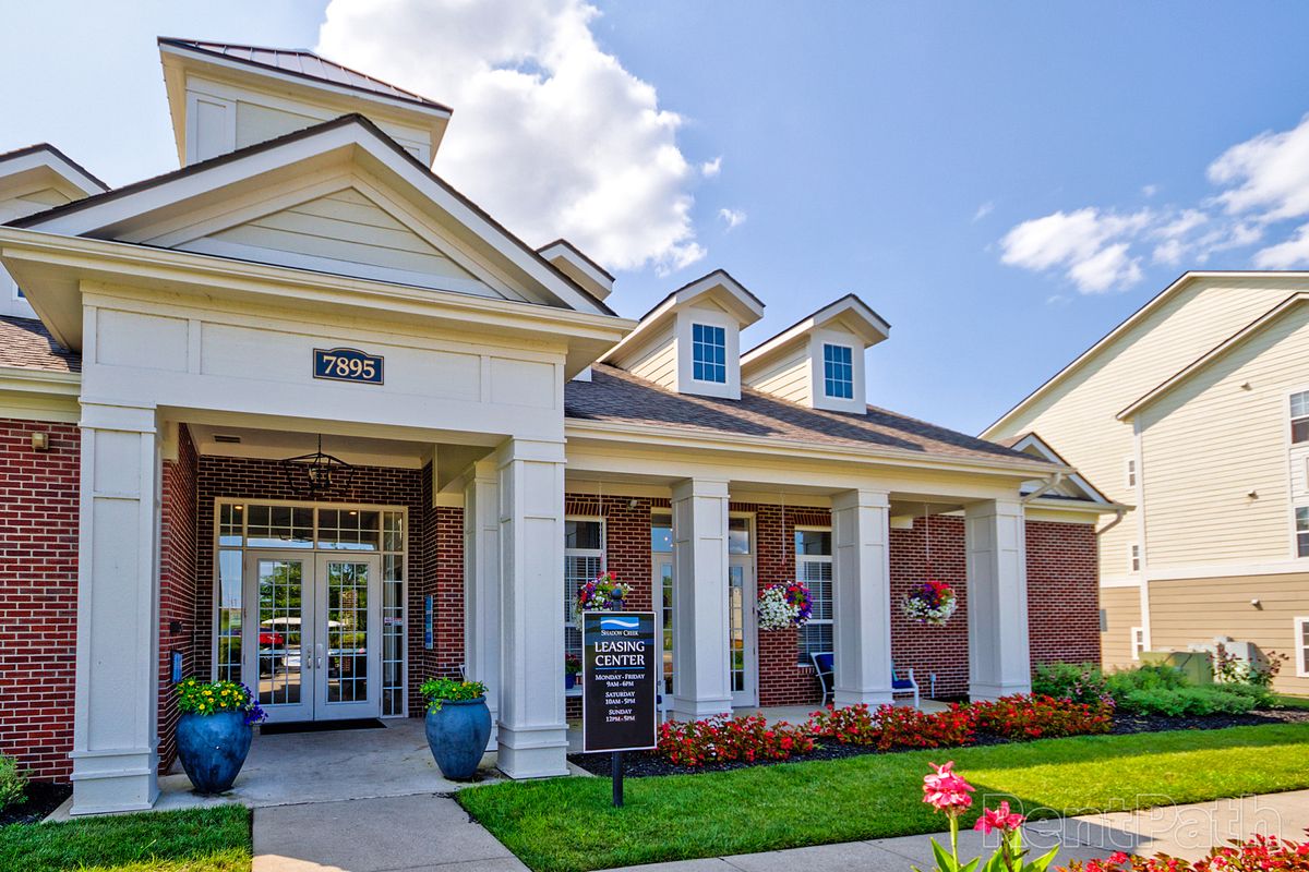 Leasing Office Entrance