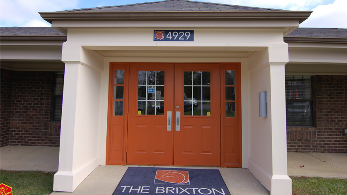 Leasing Office Entrance