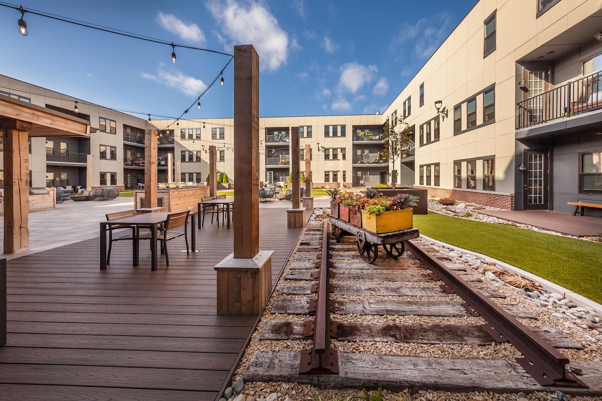 Outdoor Lounge