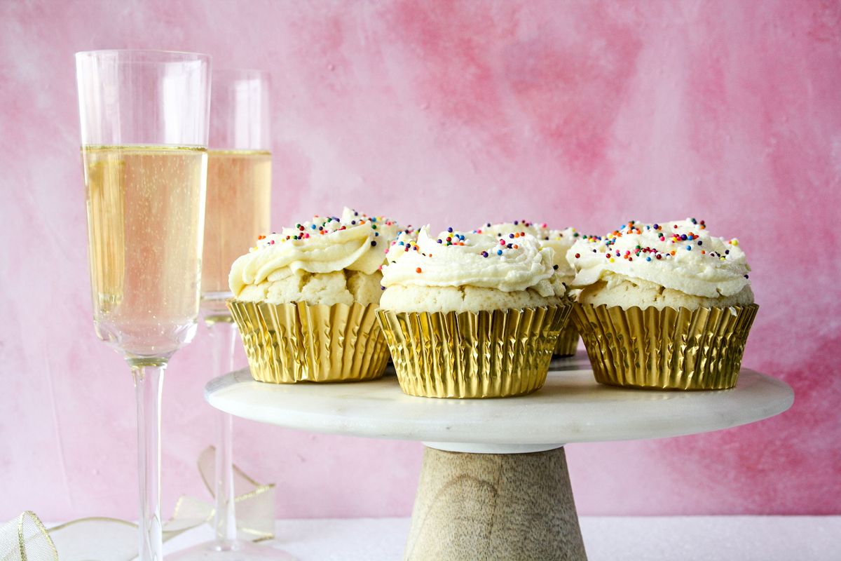 Champagne & Cupcakes