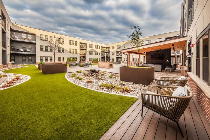 Sundeck 